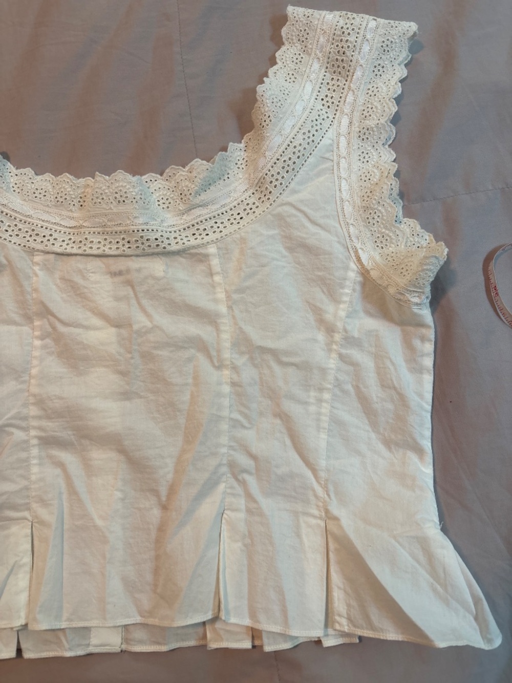 Doen Cream Eyelet Lace-Trim Button Front Cropped Top - Picture 9 of 16
